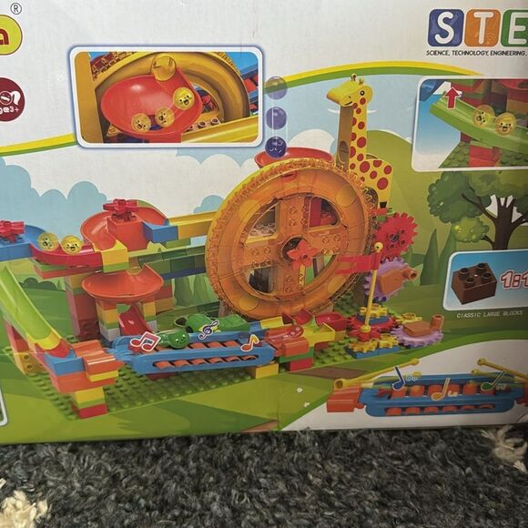 Bundle of 2 Building Block Sets - Picture 3 of 7